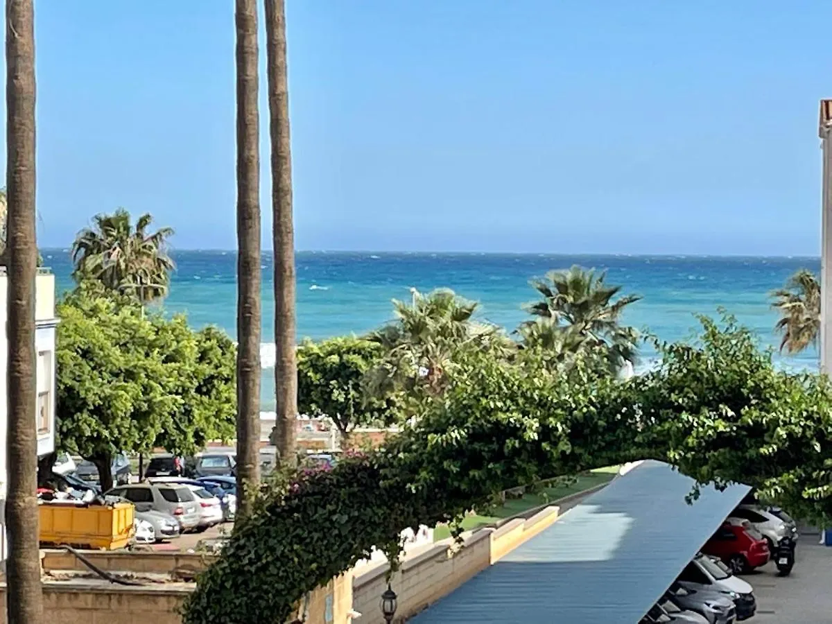 Moderno Piso De 3 Dormitorios En La Playa De Rincon De La Victoria Malaga Appartamento