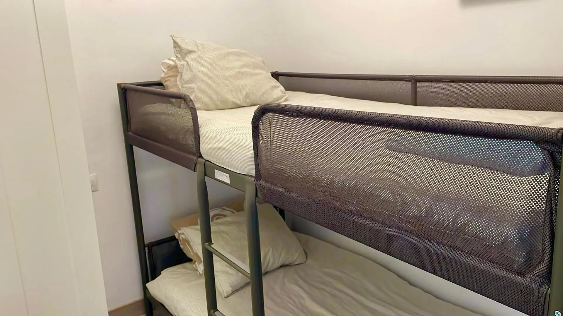 Appartamento Moderno Piso De 3 Dormitorios En La Playa De Rincon De La Victoria Malaga